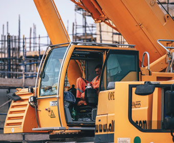 公司与四川冶金勘察院开展技术交流合作